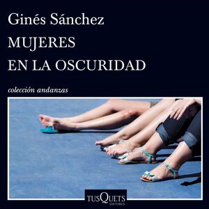 MUJERES EN LA OSCURIDAD
